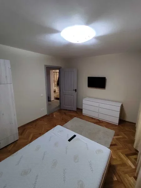 Doamna Ghica x Colentina, aproape rond Doamna Ghica si Parcul Plumbuita